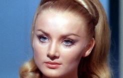 barbara_bouchet_15a.jpg